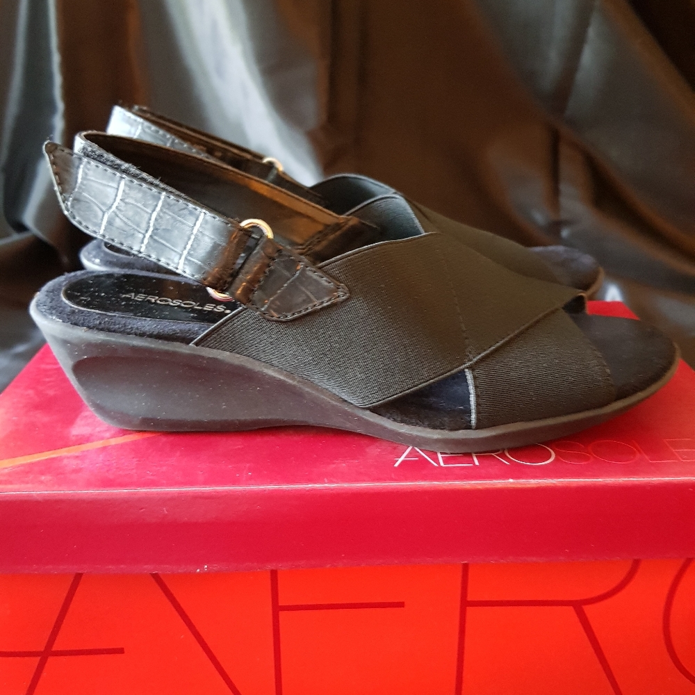 Shoes - Picture 3 of 4